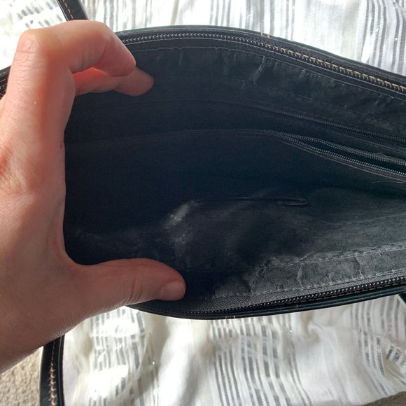 Black Purse - Picture 4 of 4